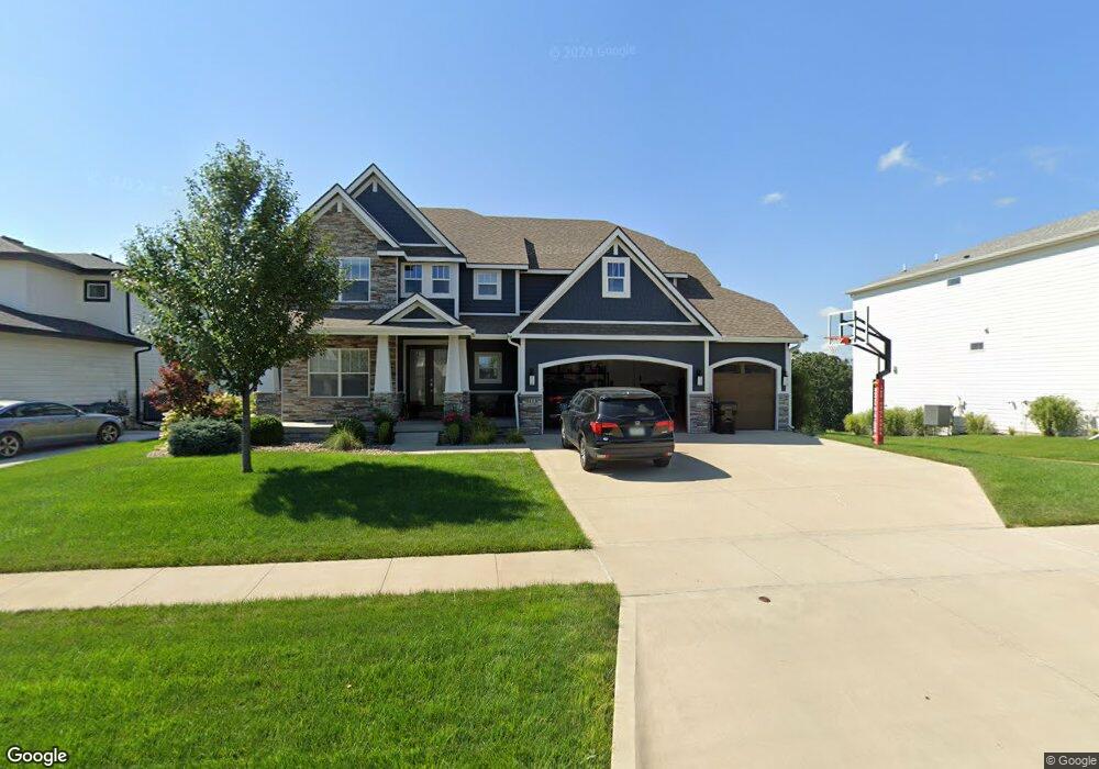 9118 Abram Dr, West Des Moines, IA 50266 - photo 1