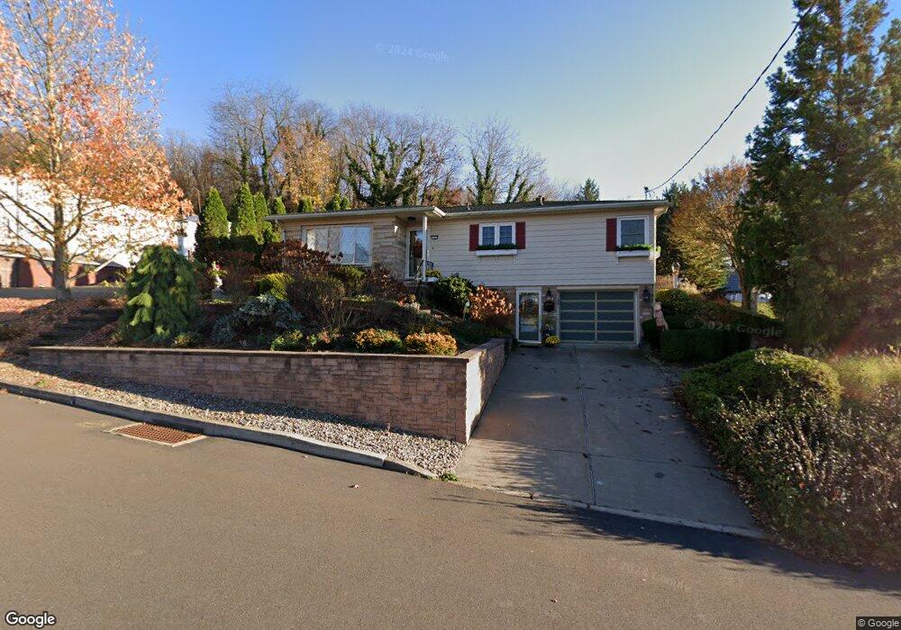 201 W Grand St, Nanticoke, PA 18634 - photo 1