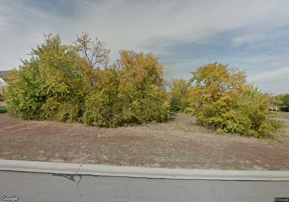 5730 SW 44th Ct, Topeka, KS 66610 - photo 1