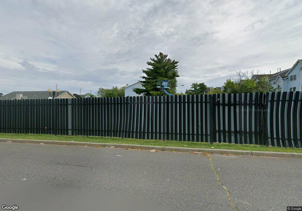 135 Edpas Rd, New Brunswick, NJ 08901 - photo 1