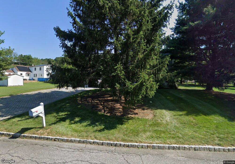 8 Robin Ln, High Bridge, NJ 08829 - photo 1