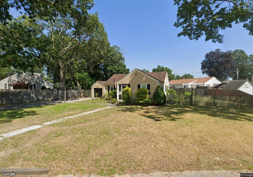 118 Edgehill Rd, Warwick, RI 02889 - photo 1