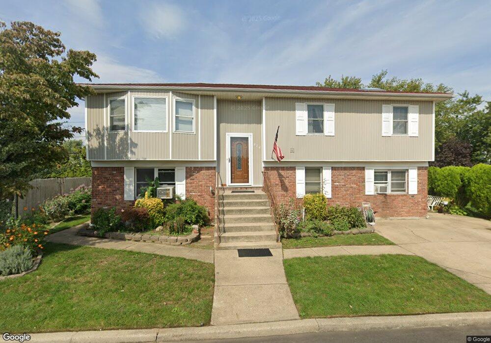 274 Hicksville Rd, Bethpage, NY 11714 - photo 1
