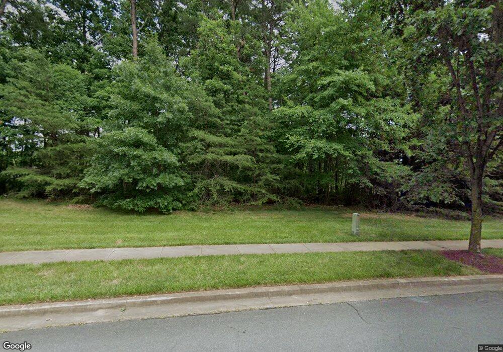 5801 Forbes Blvd, Lanham, MD 20706 - photo 1