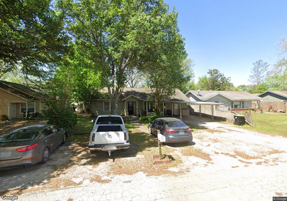 1412 Elm Ave, Bay City, TX 77414 - photo 1