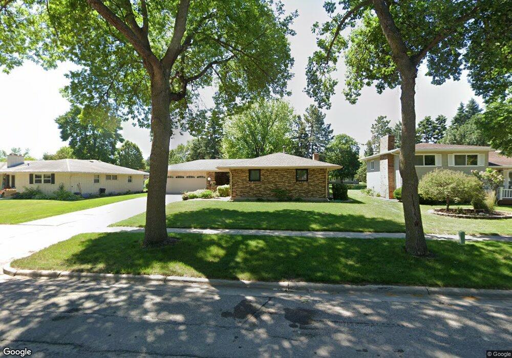 55 Meadowlark Ln N, Fargo, ND 58102 - photo 1