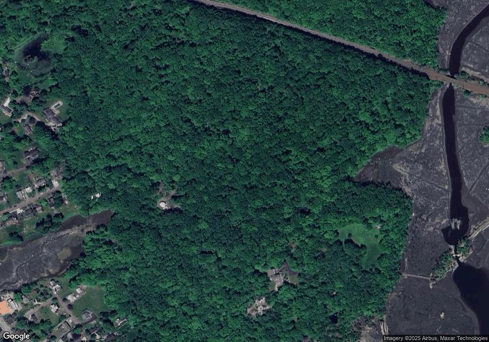 54 Squaw Brook Rd, Branford, CT 06405 - photo 1