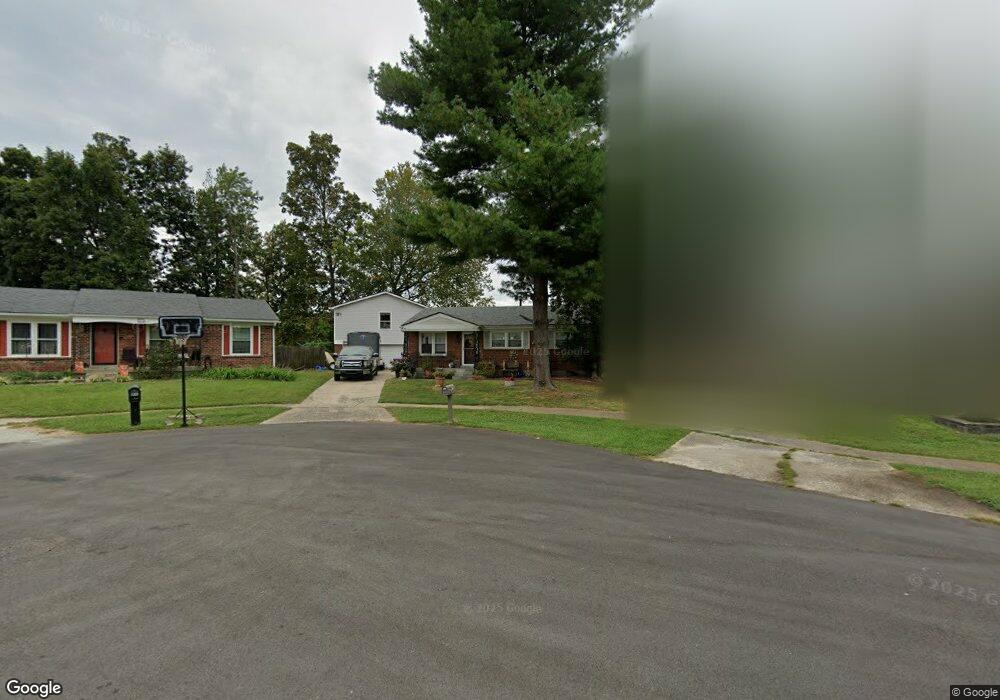 9112 Satinwood Ct, Louisville, KY 40229 - photo 1