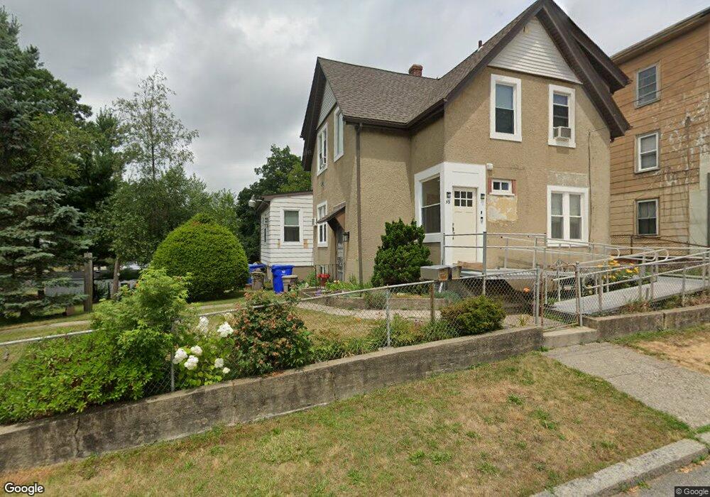 53 Lakeview Ave, Pawtucket, RI 02860 - photo 1