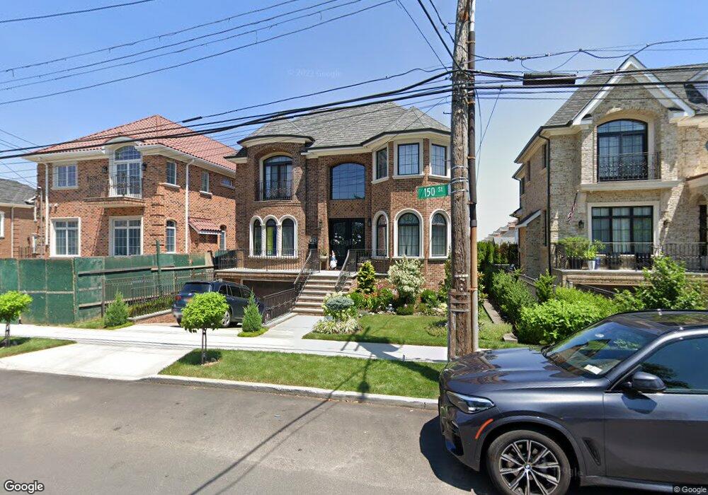 355 150th St, Flushing, NY 11357 - photo 1