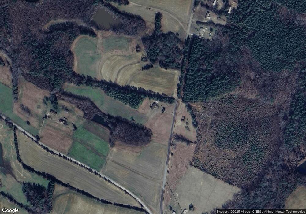 15114 Old Cox Rd, South Hill, VA 23970 - photo 1