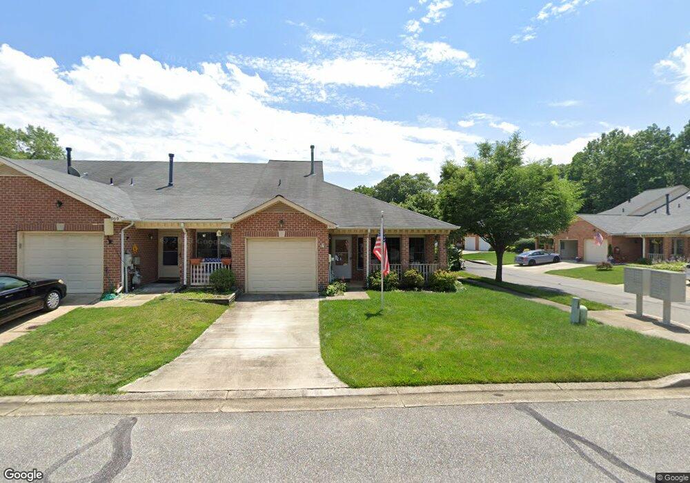 911 Yardarm Ln, Annapolis, MD 21401 - photo 1