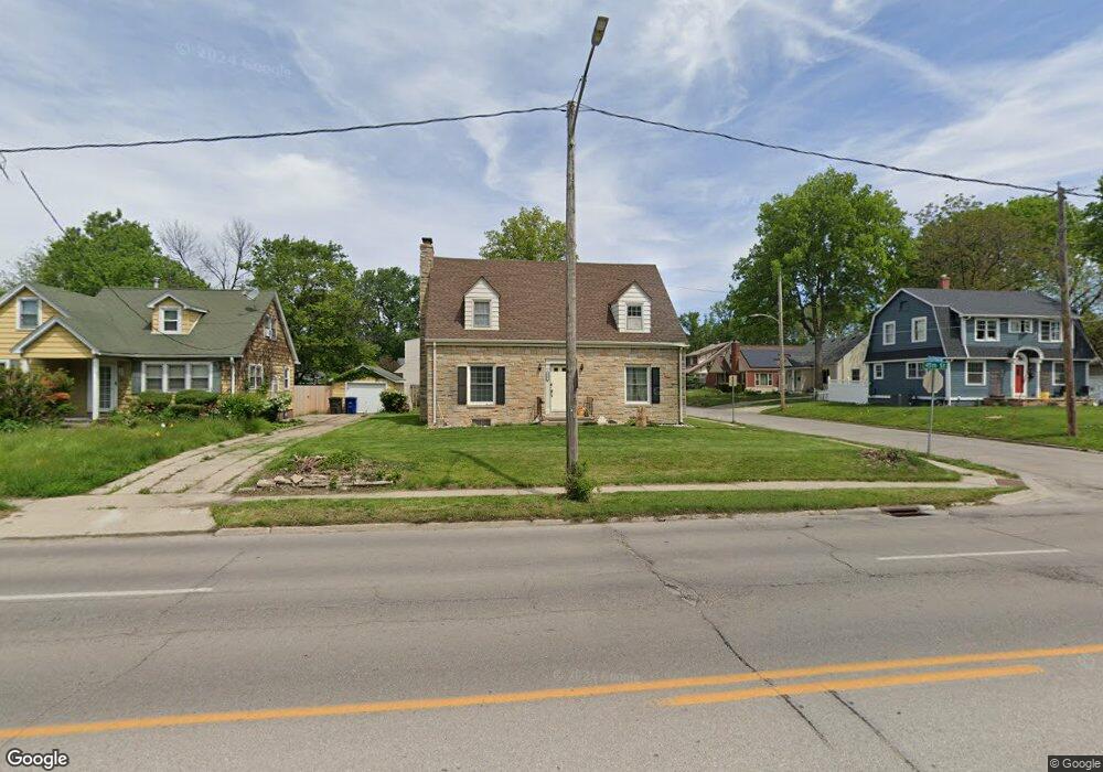 4501 Hickman Rd, Des Moines, IA 50310 - photo 1