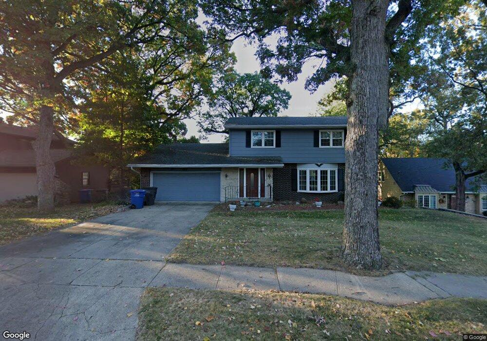 3414 Skyline Dr, Des Moines, IA 50310 - photo 1