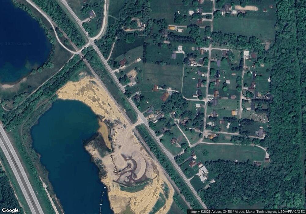 36006 Hocking Dr, Logan, OH 43138 - photo 1