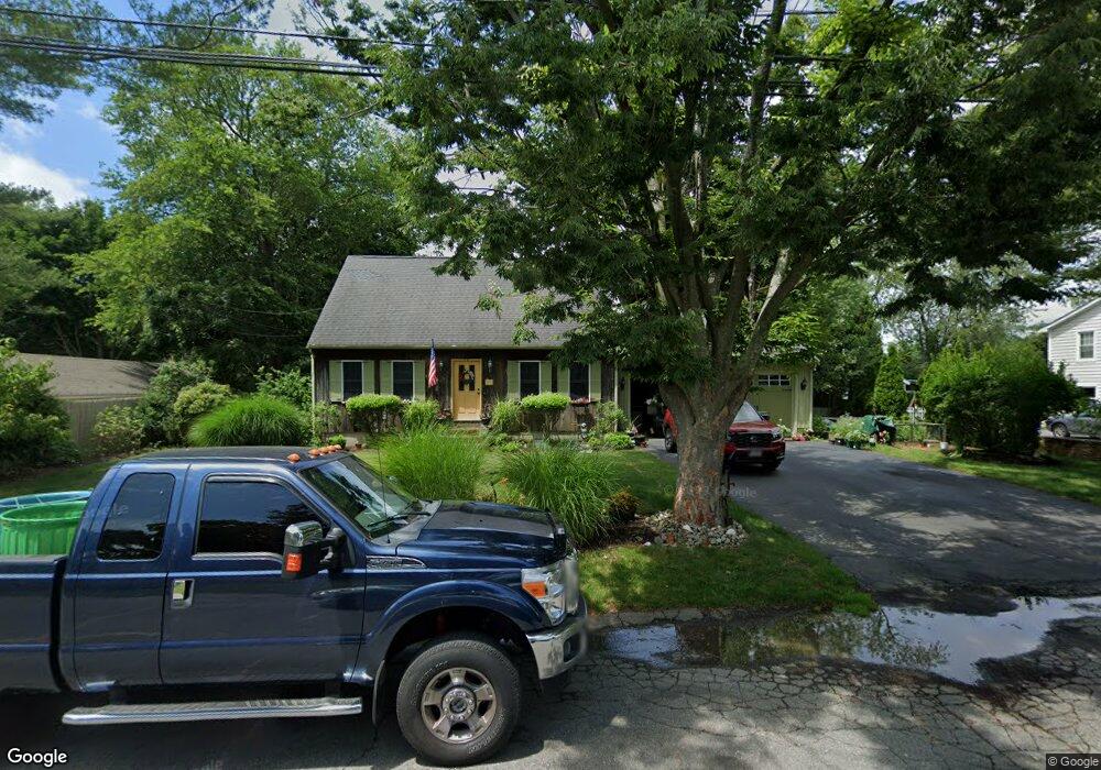 47 Peckham Place, Bristol, RI 02809 - photo 1