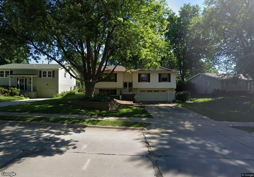 814 W 46th St, Davenport, IA 52806 - photo 1