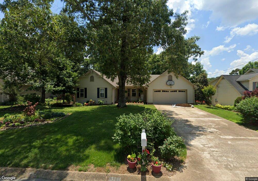 9206 Carriage Ln, Ooltewah, TN 37363 - photo 1