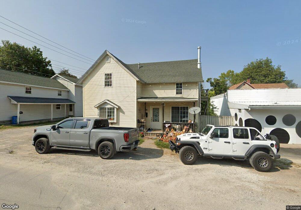 210 Walnut St, Columbus Junction, IA 52738 - photo 1