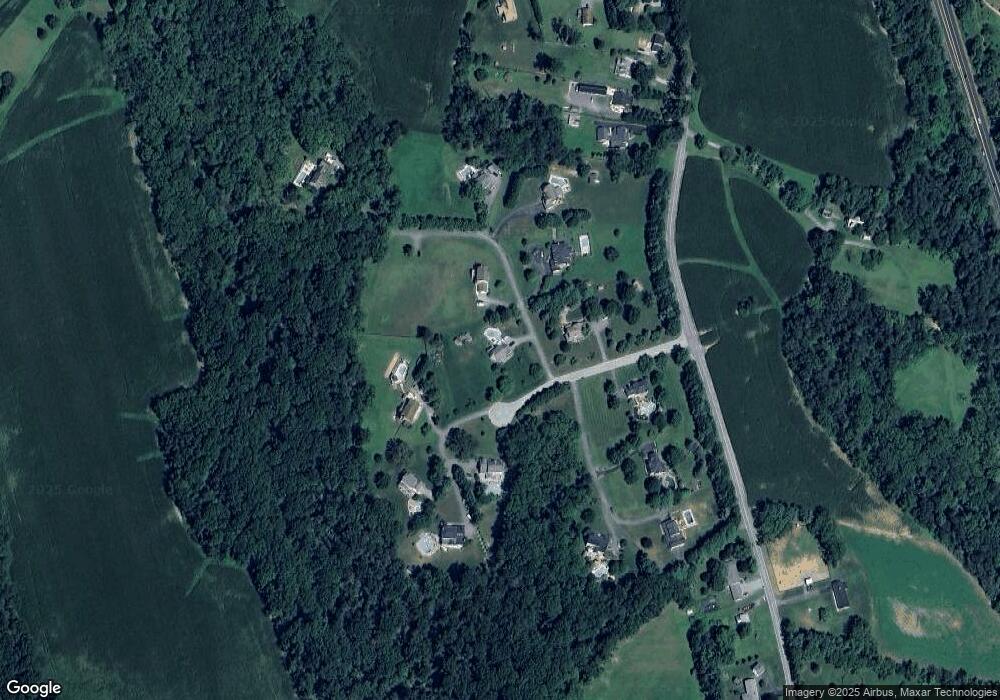 210 Potomac Ct, Sykesville, MD 21784 - photo 1