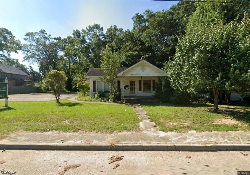 611 W 1st St, Deridder, LA 70634 - photo 1