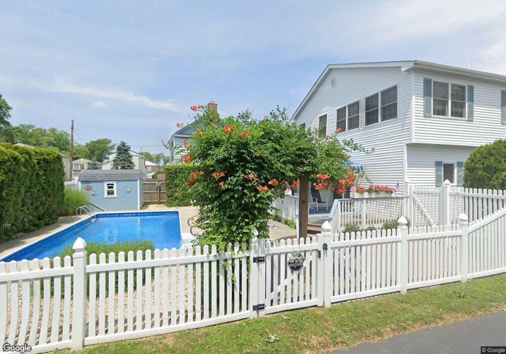 712 Beachview Ave, Keyport, NJ 07735 - photo 1