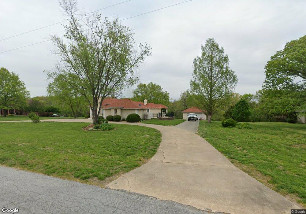 1705 W Riverfork Dr, Nixa, MO 65714 - photo 1