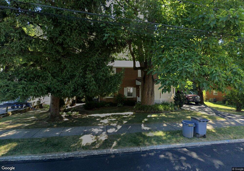 4912 Jackson Dr, Brookhaven, PA 19015 - photo 1