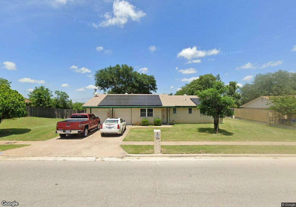 2806 Veterans Ave, Copperas Cove, TX 76522 - photo 1