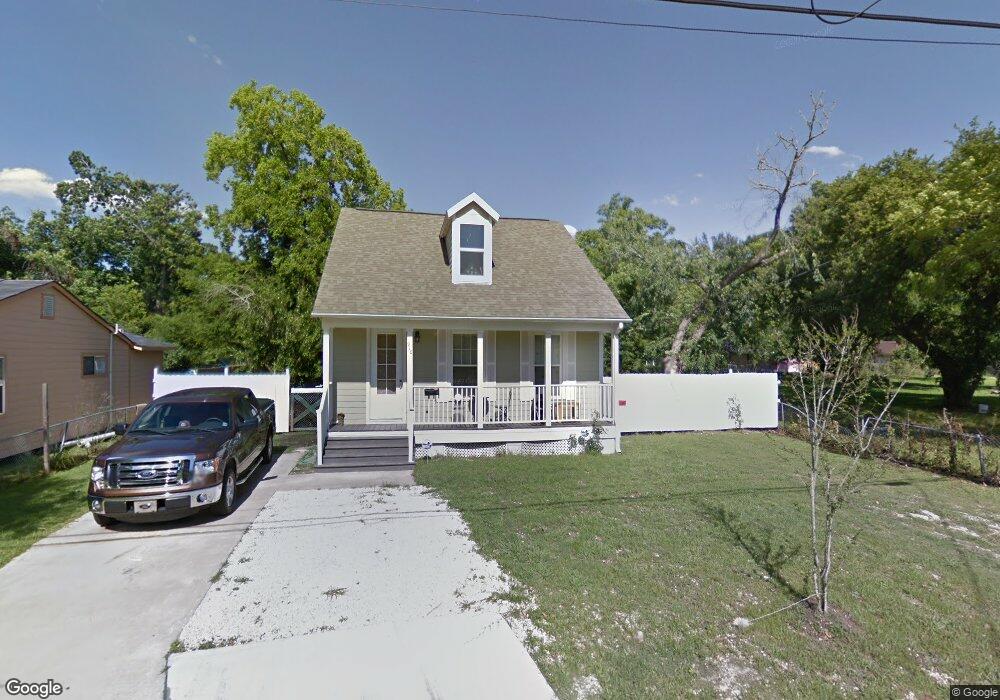 910 Simmons St, Lake Charles, LA 70601 - photo 1