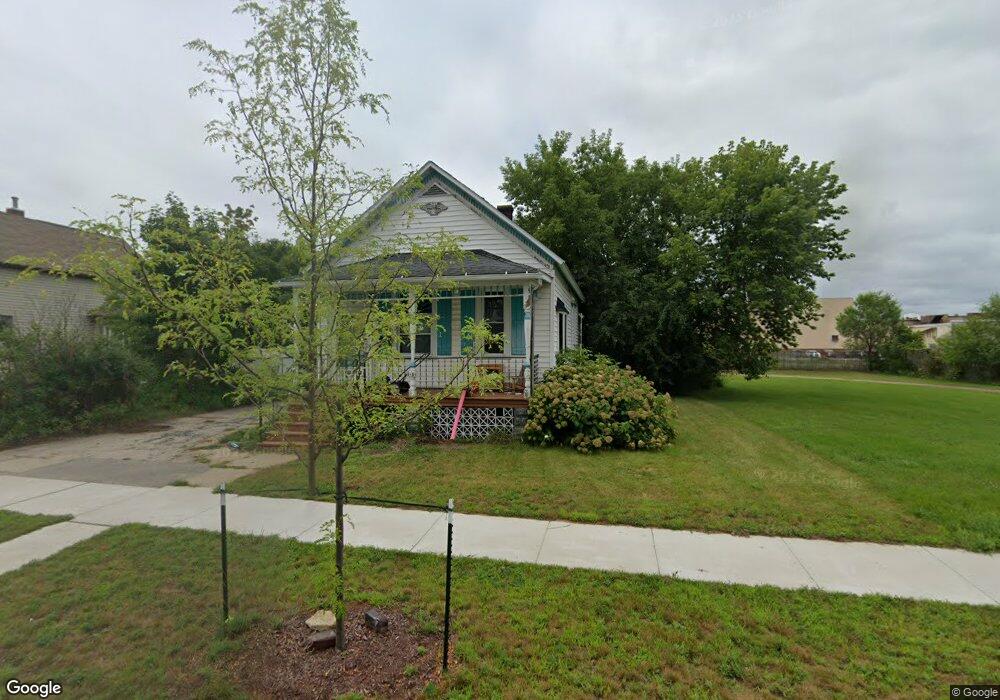 1404 16th Ave, Menominee, MI 49858 - photo 1