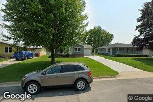 725 3rd Ave NW, Plainview, MN 55964