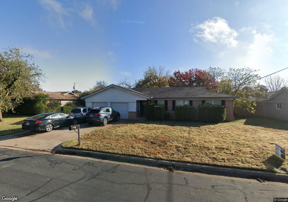 1104 Simpson Dr, Hurst, TX 76053 - photo 1