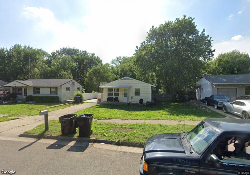 3761 S Humboldt St, Topeka, KS 66609 - photo 1