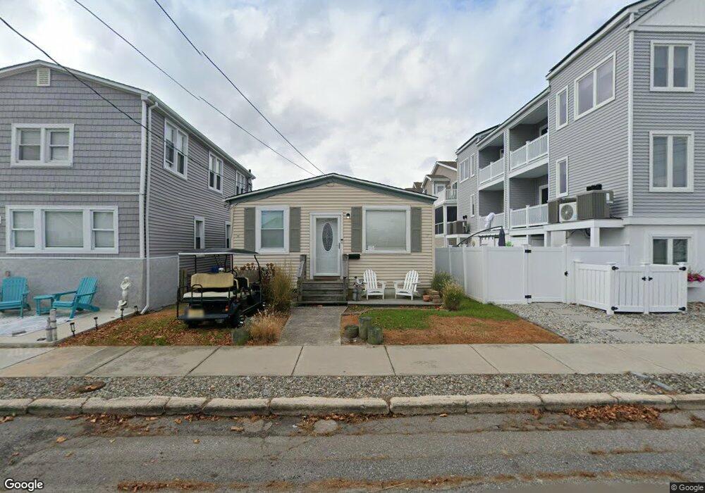 434 W Roberts Ave, Wildwood, NJ 08260 - photo 1