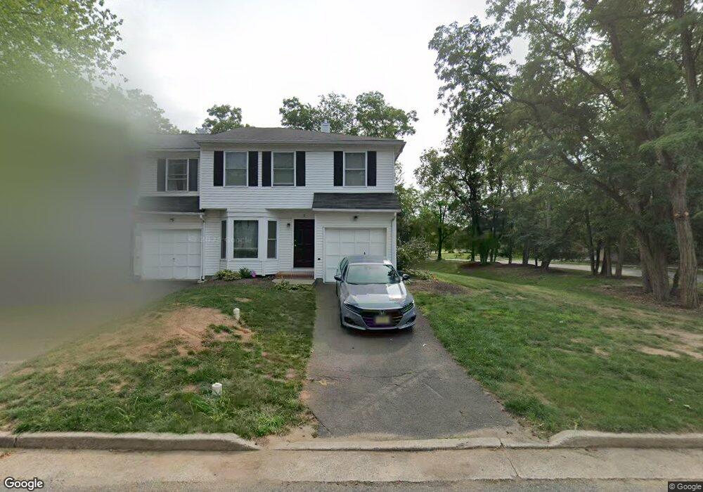 2 Tree Top Rd, Middlesex, NJ 08846 - photo 1