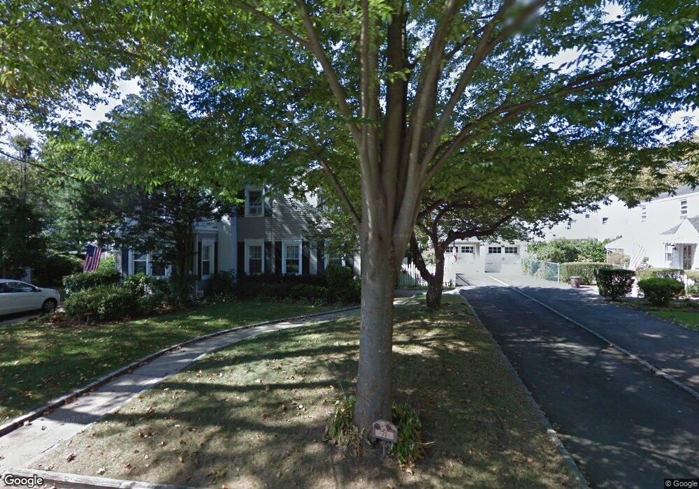 71 Elton Rd, Garden City, NY 11530 - photo 1