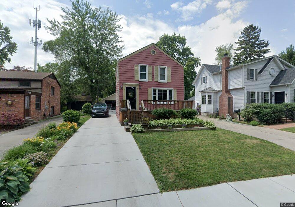 81 Cambridge Rd, Grosse Pointe Farms, MI 48236 - photo 1