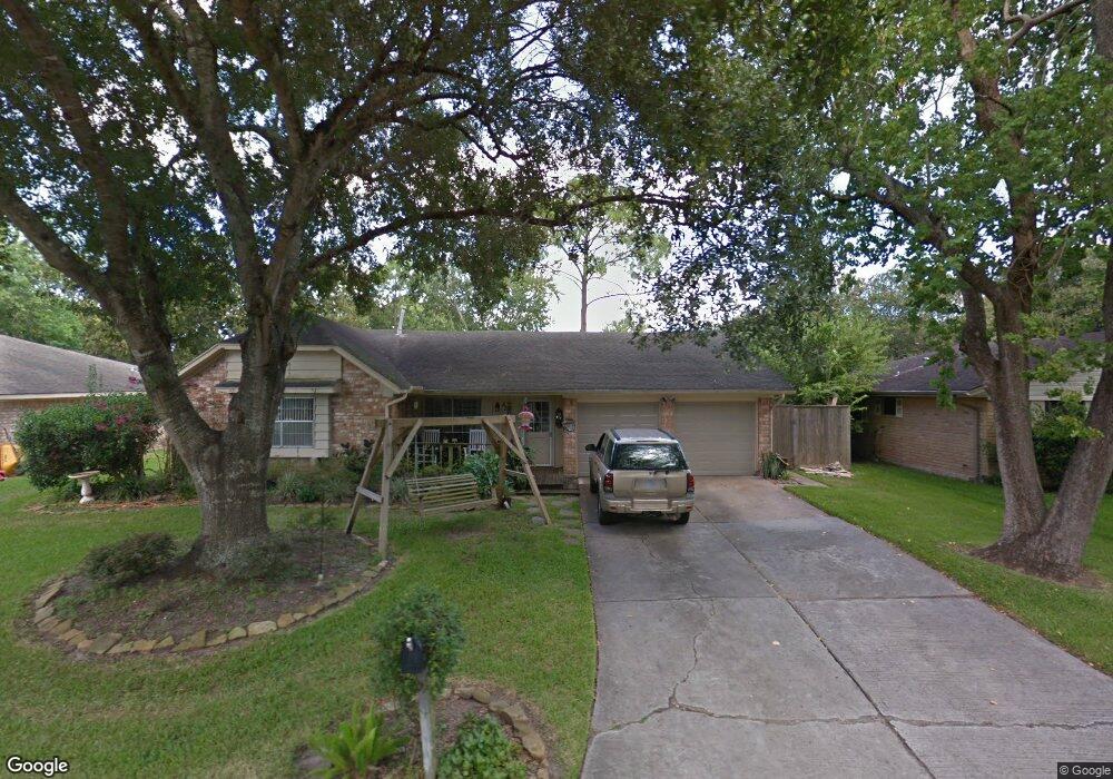 537 Heather Ln, Friendswood, TX 77546 - photo 1