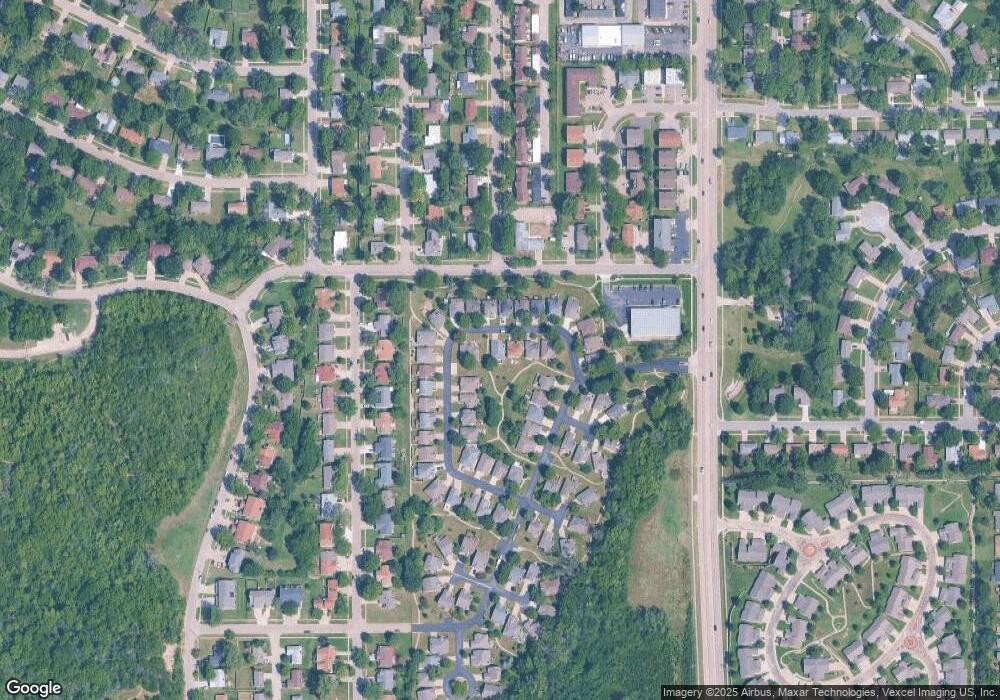 3529 SW Willow Brook Ln, Topeka, KS 66614 - photo 1