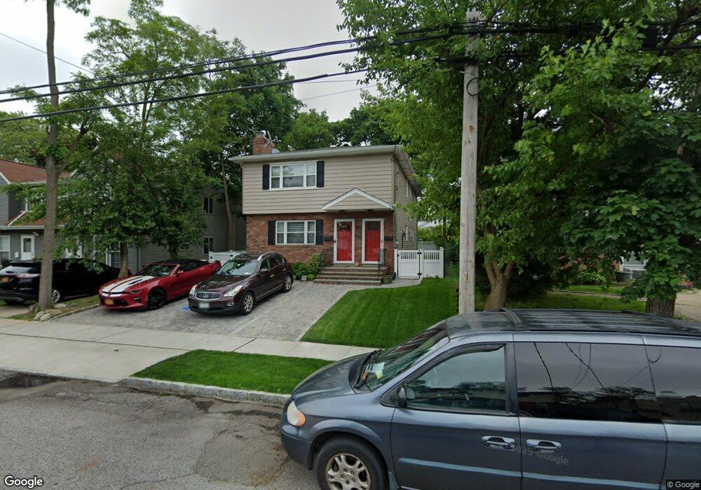 40 Edgewood Rd, Port Washington, NY 11050 - photo 1