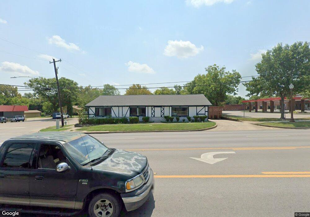 409 E Ennis Ave, Ennis, TX 75119 - photo 1