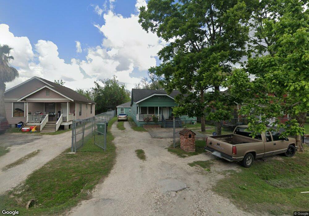 1145 Norham St, Houston, TX 77022 - photo 1
