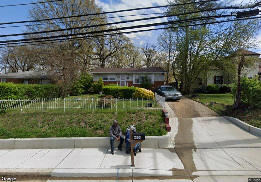 6604 Livingston Rd, Oxon Hill, MD 20745 - photo 1