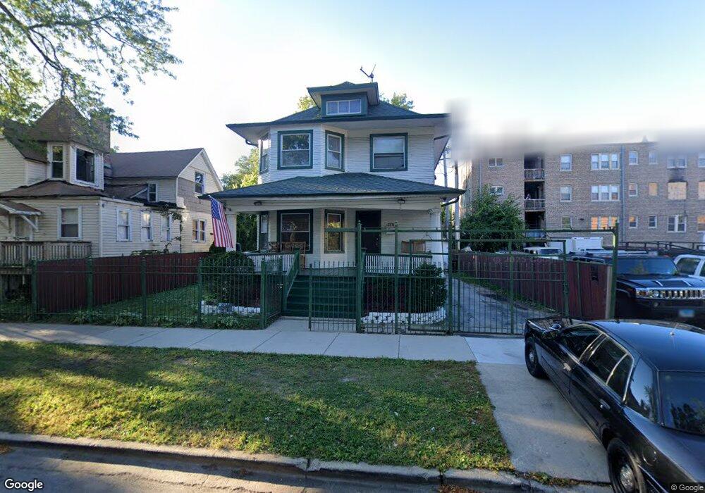 2876 E 77th St, Chicago, IL 60649 - photo 1