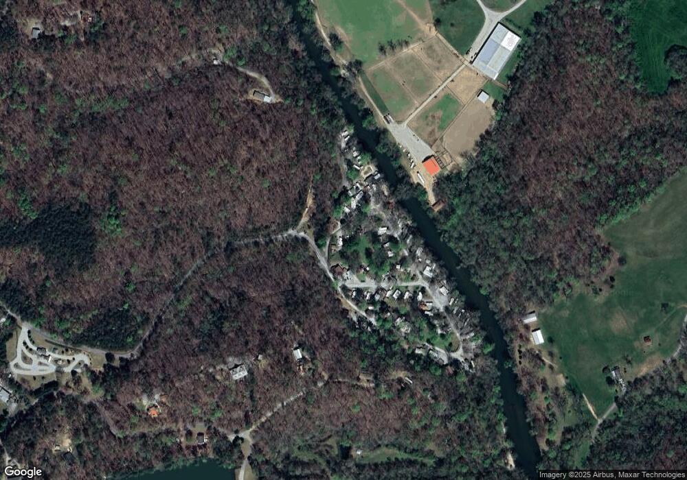 107 Riverside Dr, Cleveland, GA 30528 - photo 1