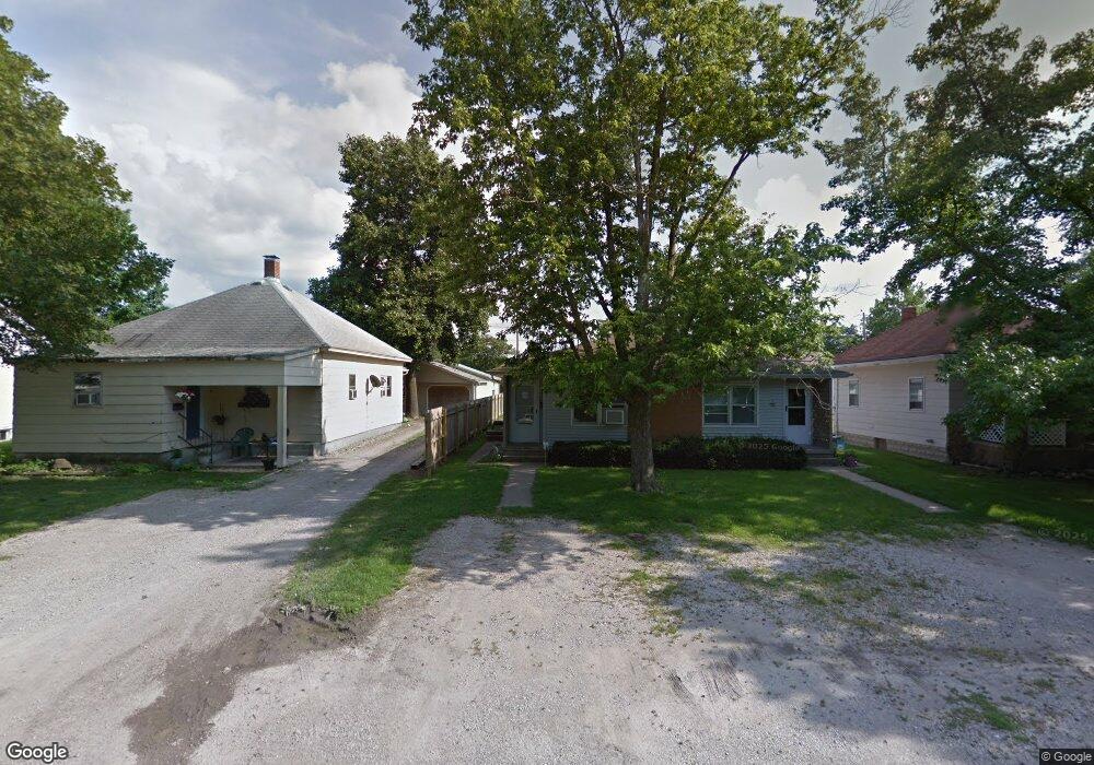 1217 Piatt Ave, Mattoon, IL 61938 - photo 1
