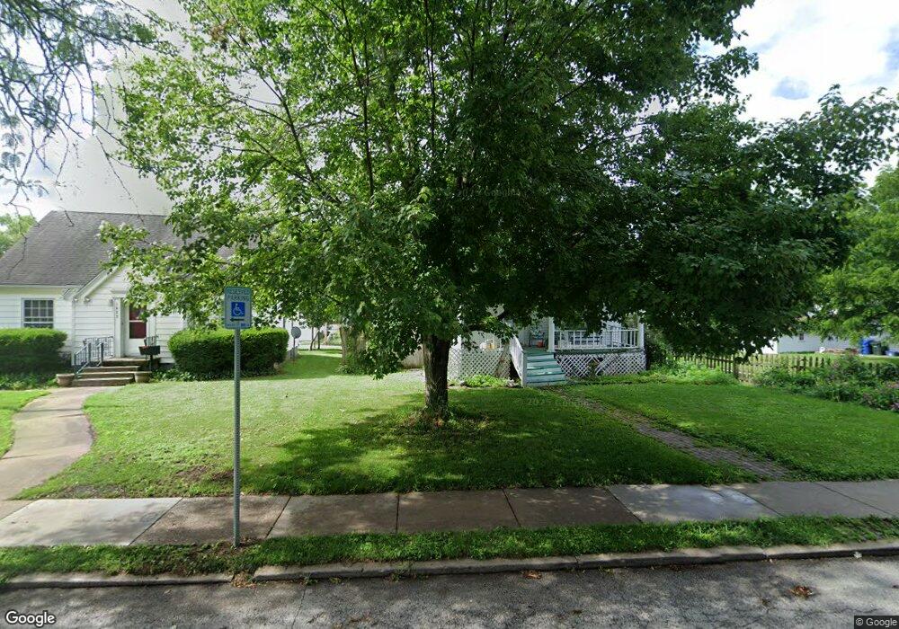 1417 E High St, Davenport, IA 52803 - photo 1