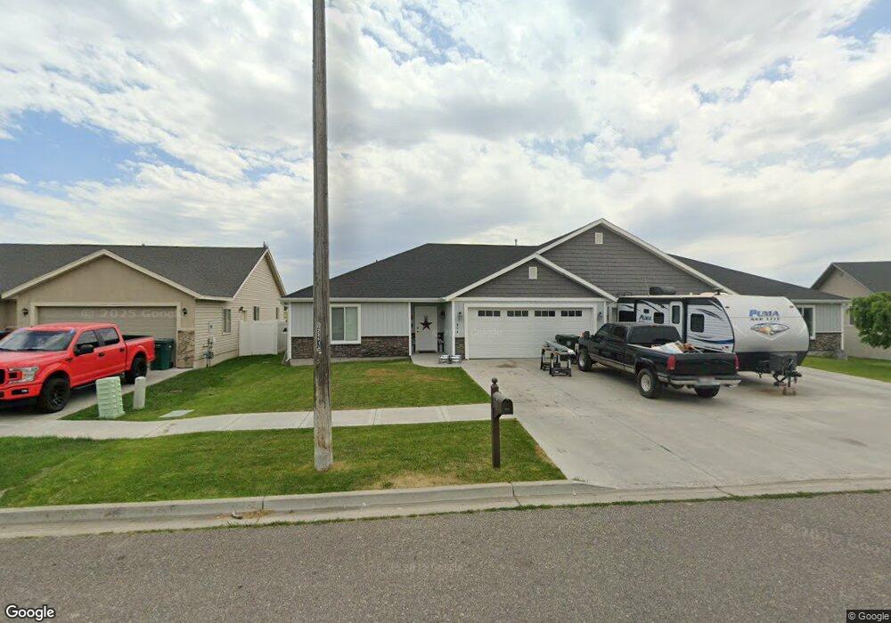 894 S von Elm Dr, Blackfoot, ID 83221 - photo 1