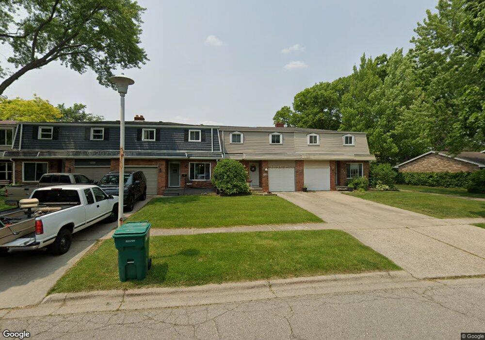 429 Leland St, Flushing, MI 48433 - photo 1